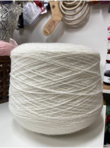 New Mill Pluff 78% меринос superfine, 22% па, 100г 470м, Молочный